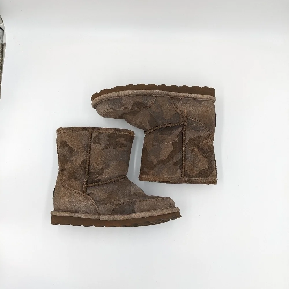 BearPaw Brady Camouflage Camo Suede Wool Blend Lined Boots 2Y Youth